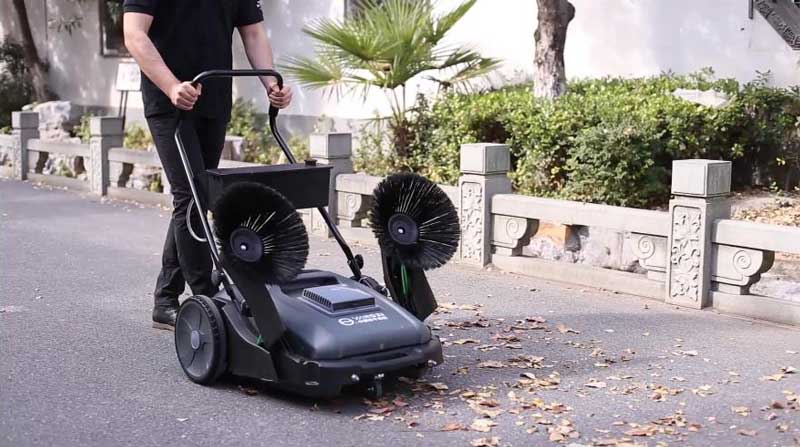 選擇揚(yáng)子掃地機(jī)，專業(yè)清潔設(shè)備！