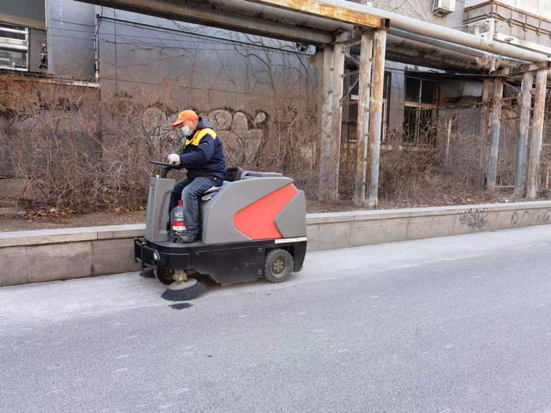 北京798藝術區(qū)使用揚子掃地機后，持續(xù)采購！