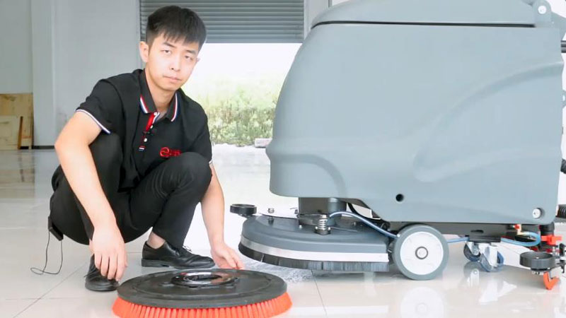 洗地機(jī)擦洗效果不佳