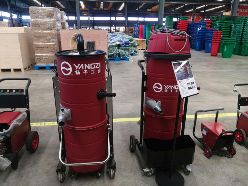 工業(yè)吸塵器使用和維護(hù)指南：延長(zhǎng)其使用壽命的10個(gè)技巧！