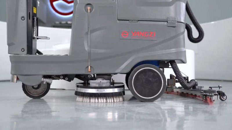 為您的地板類(lèi)型選擇合適的工業(yè)地板清潔機(jī)