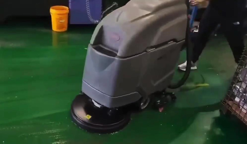 工廠車(chē)間洗地機(jī)