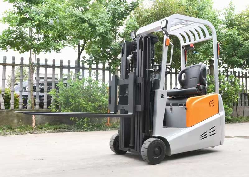 電動(dòng)叉車(chē)為您的倉(cāng)庫(kù)帶來(lái)的5大好處