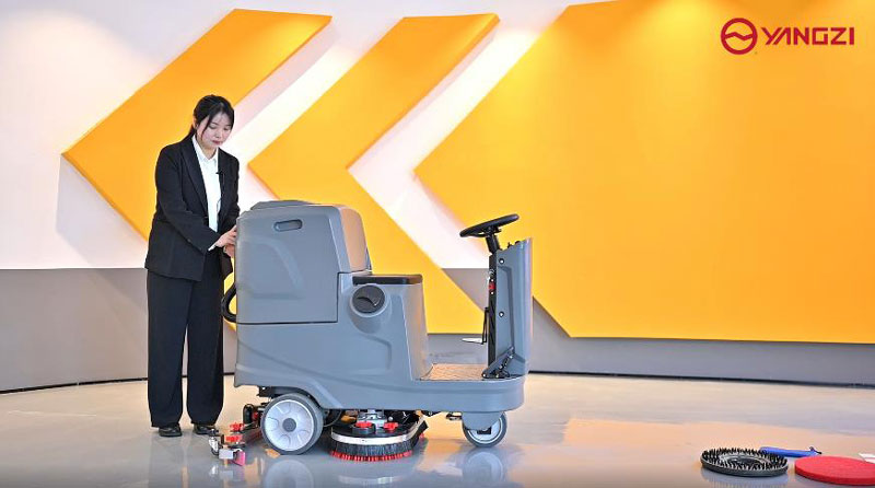 我們在選購洗地機(jī)過程中有哪些誤區(qū)