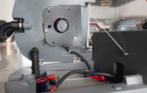 掃地車電機(jī)經(jīng)常燒壞，保險(xiǎn)絲反而沒燒